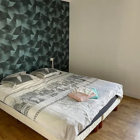 Maison Dans Beau Village De France Sainte-Suzanne (Mayenne)